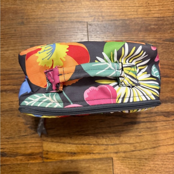 Floral Jazzy Blooms Vera Bradley Lined Lunchbox Tote - Picture 2 of 7